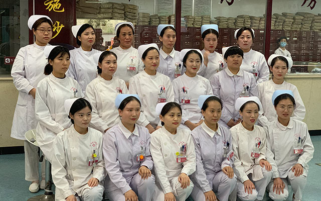 【5.12护士节】MK手机版app,MK（中国）举办茶话会白衣天使受表彰(图1)